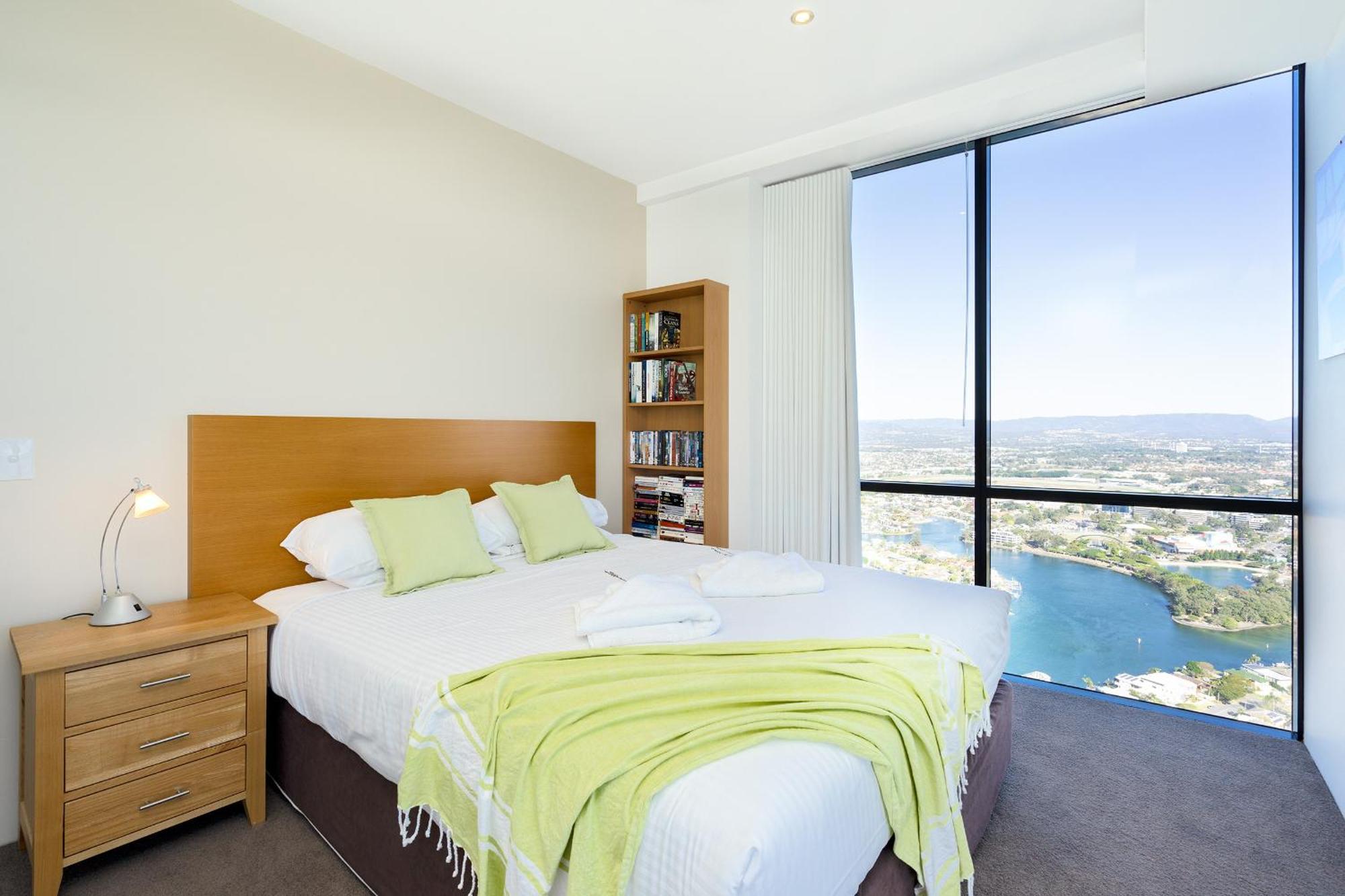 Apartment Skyline Serenity 3-bedroom Gold Coast
